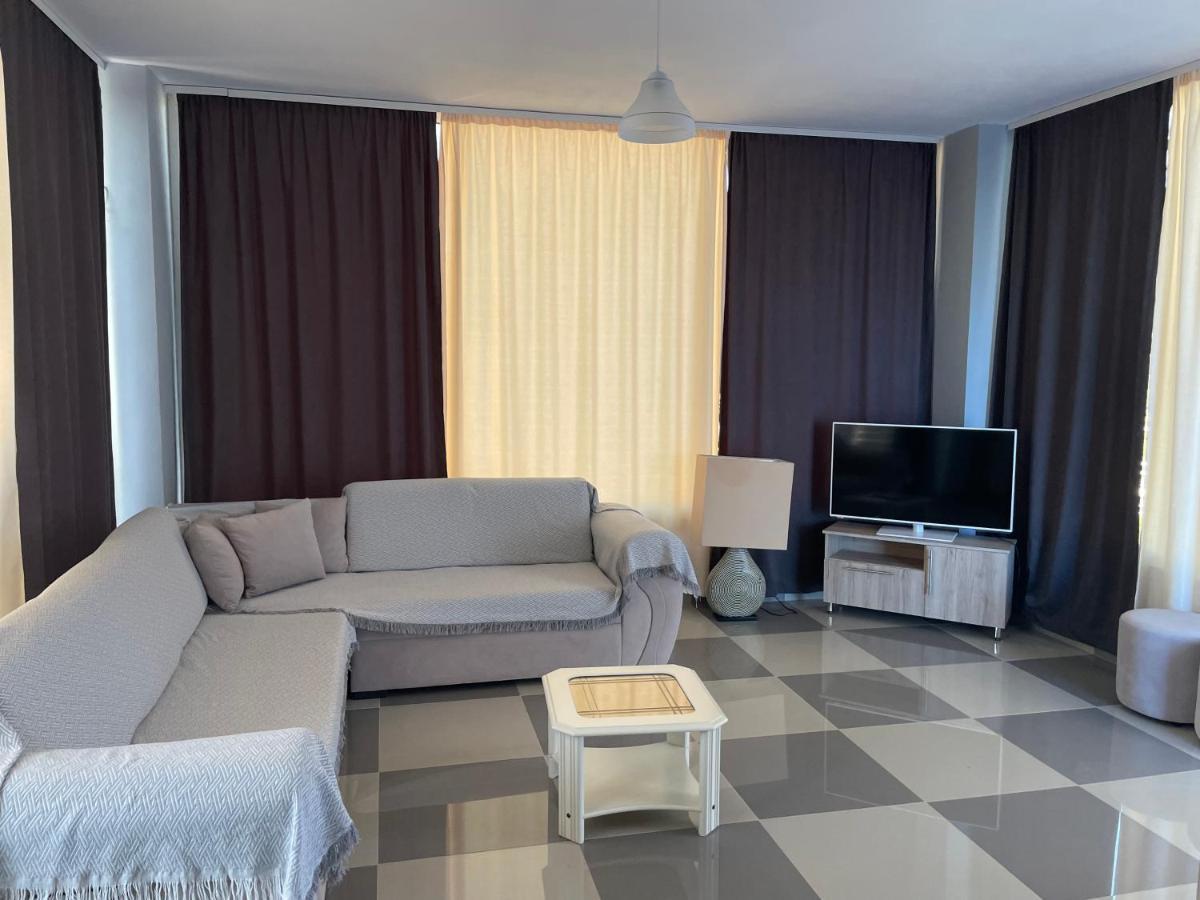 Vitamin Sea Sarande Exterior photo